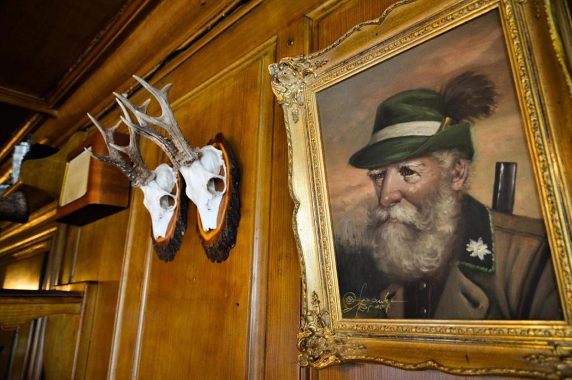 אולם Gasthof Zum Ritter - A Cozy Historical Landmark מראה חיצוני תמונה