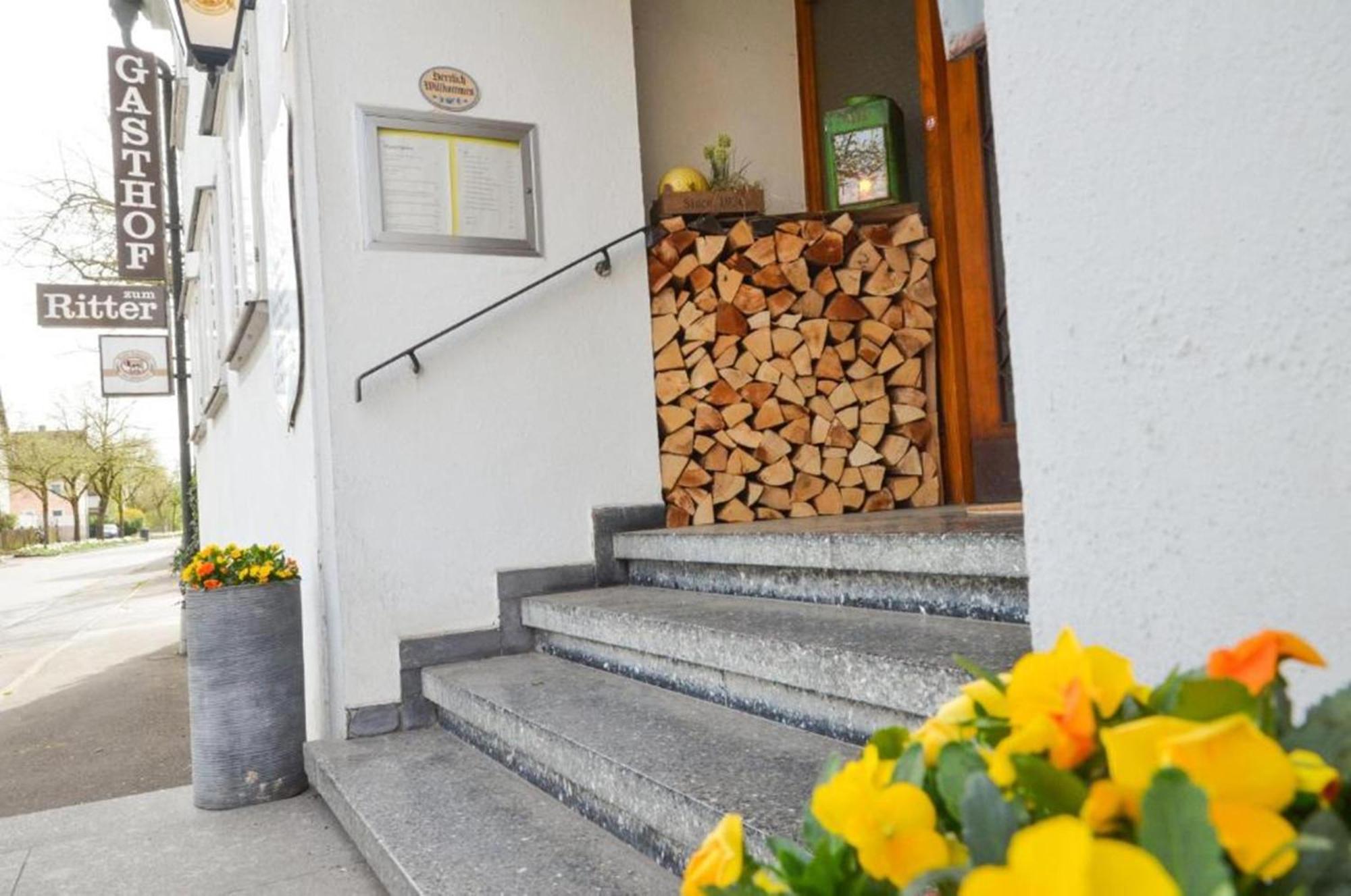 אולם Gasthof Zum Ritter - A Cozy Historical Landmark מראה חיצוני תמונה