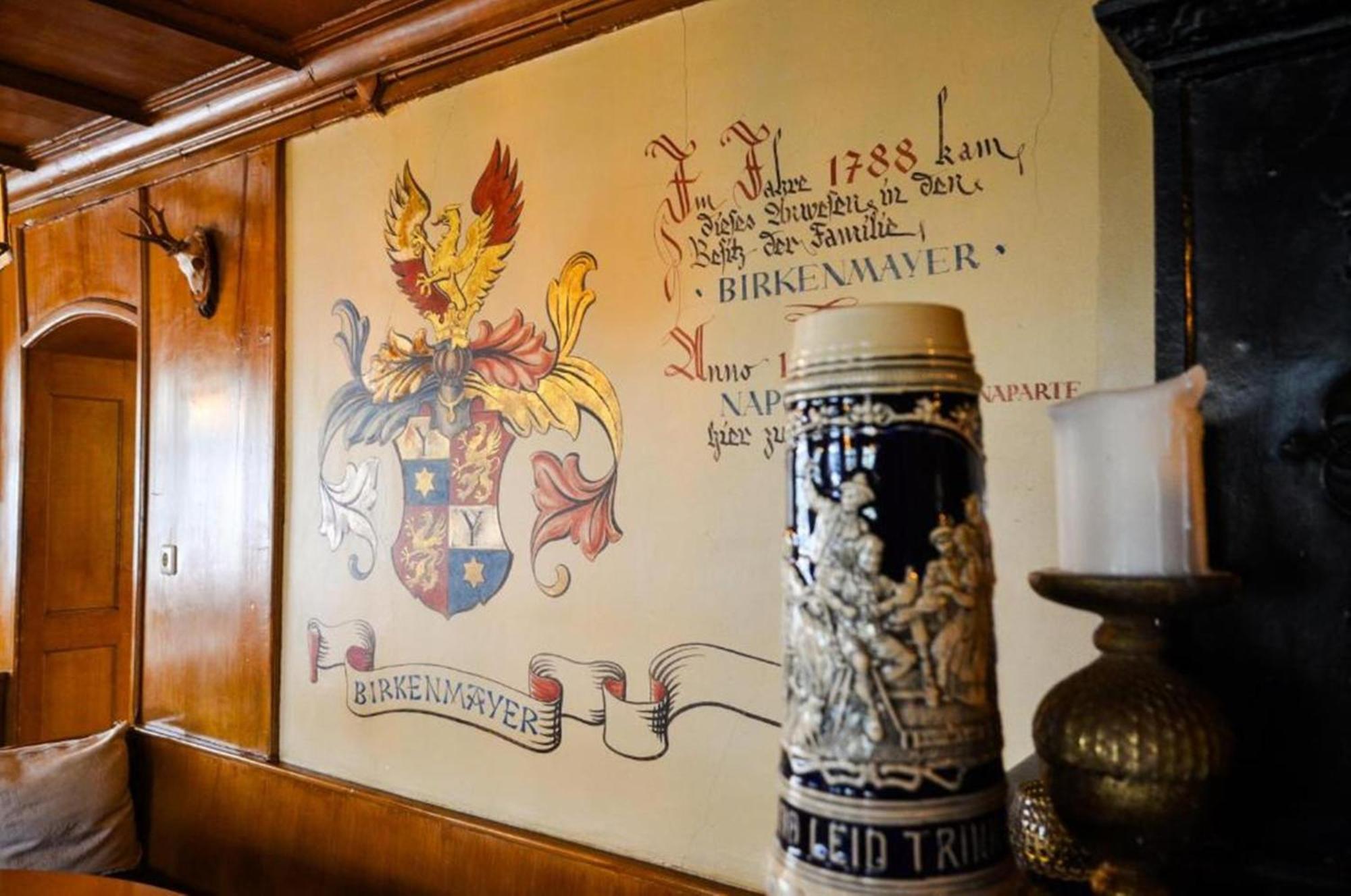 אולם Gasthof Zum Ritter - A Cozy Historical Landmark מראה חיצוני תמונה