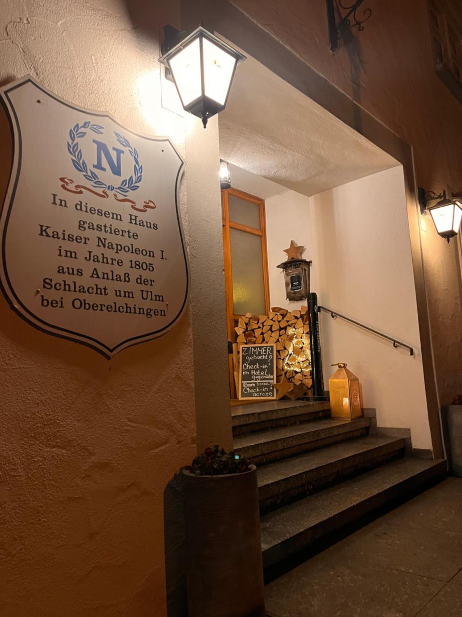 אולם Gasthof Zum Ritter - A Cozy Historical Landmark מראה חיצוני תמונה